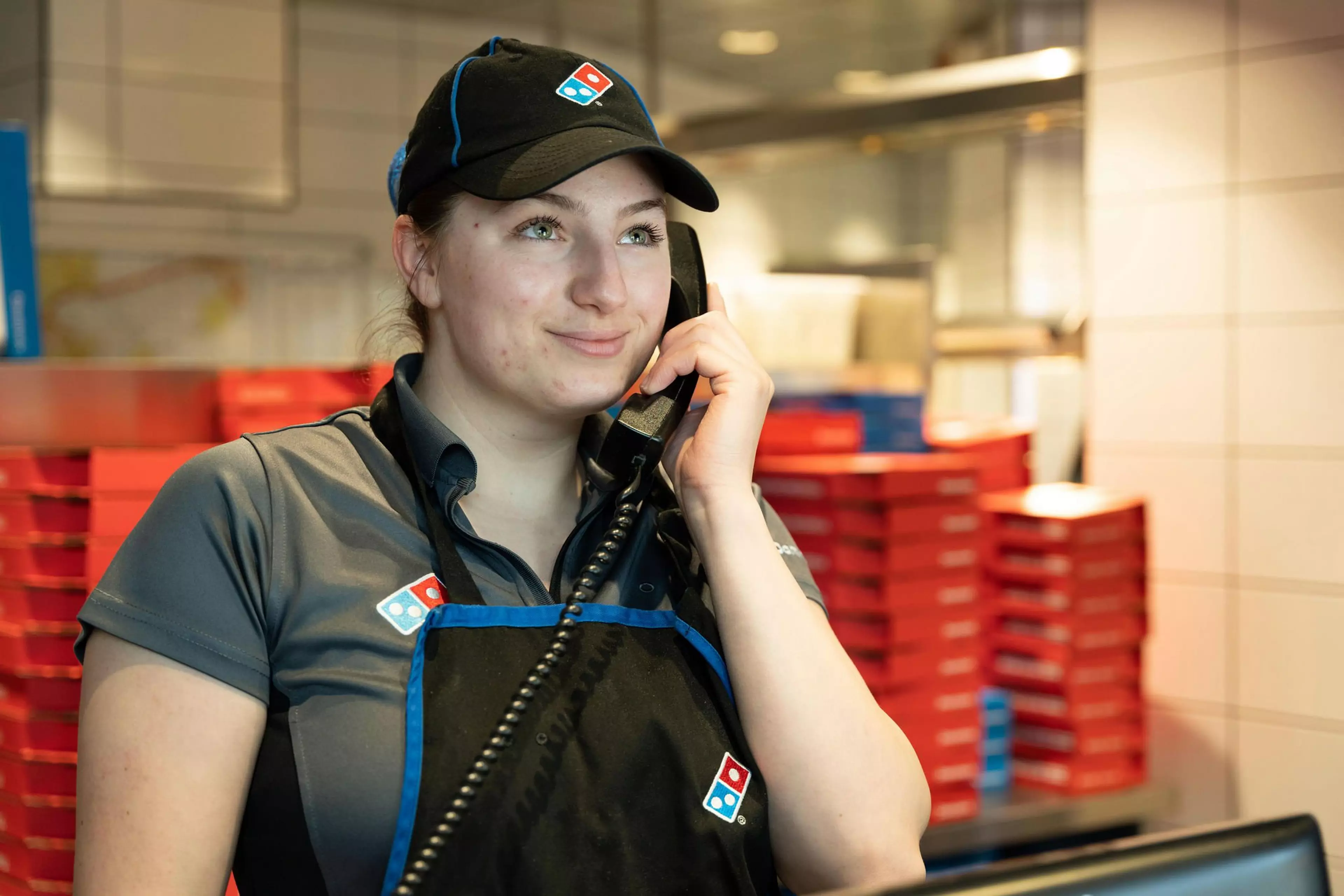 Domino's colleague answering phone