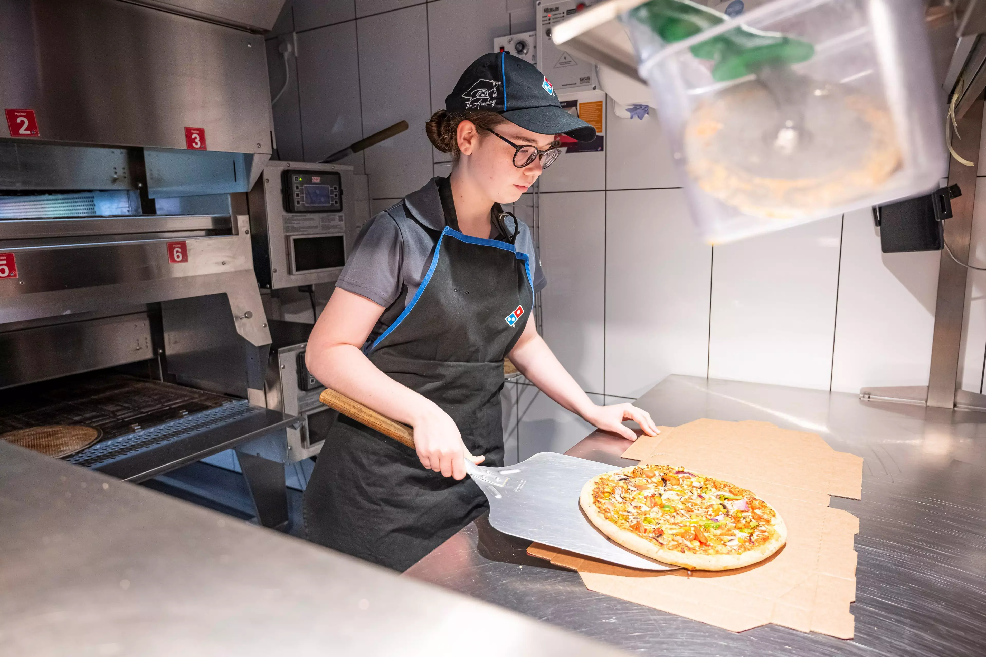 DOMINO’S TO RECRUIT 5,000 NEW EMPLOYEES AS RESEARCH SHOWS FIRST JOBS CAN BECOME SUCCESSFUL CAREERS